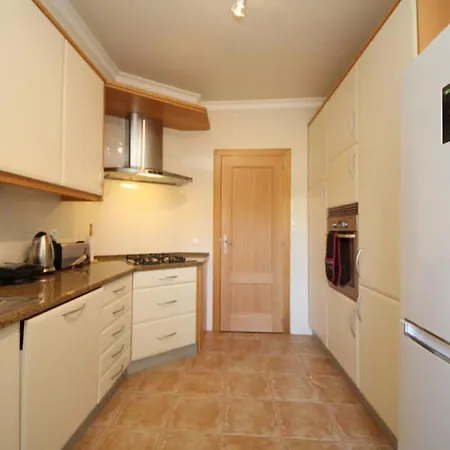 Acácias, Spacious With Sea View Apartamento