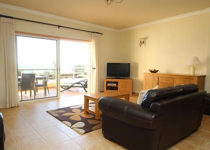 Апартаменты Acacias, Spacious With Sea View Praia Da Luz